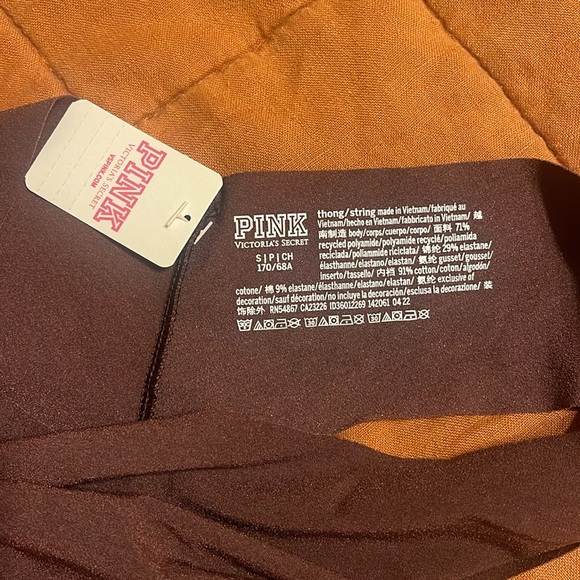 VS PINK - seamless thong - size small - NWT - Picture 2 of 4